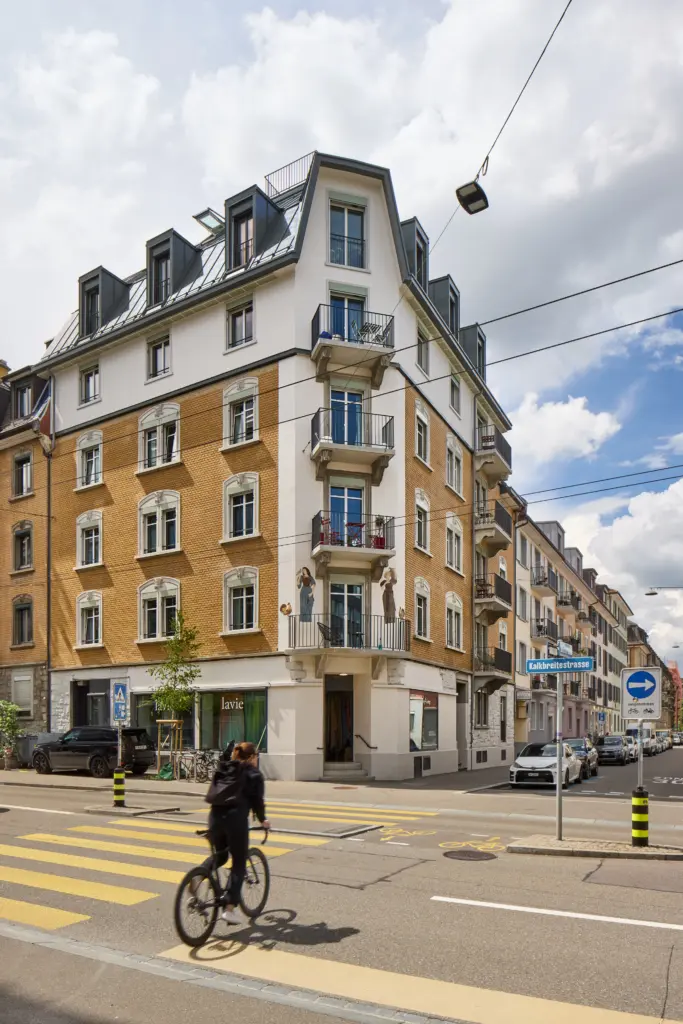 Totalsanierung + Aufstockung MFH Weststrasse 8003 Zürich