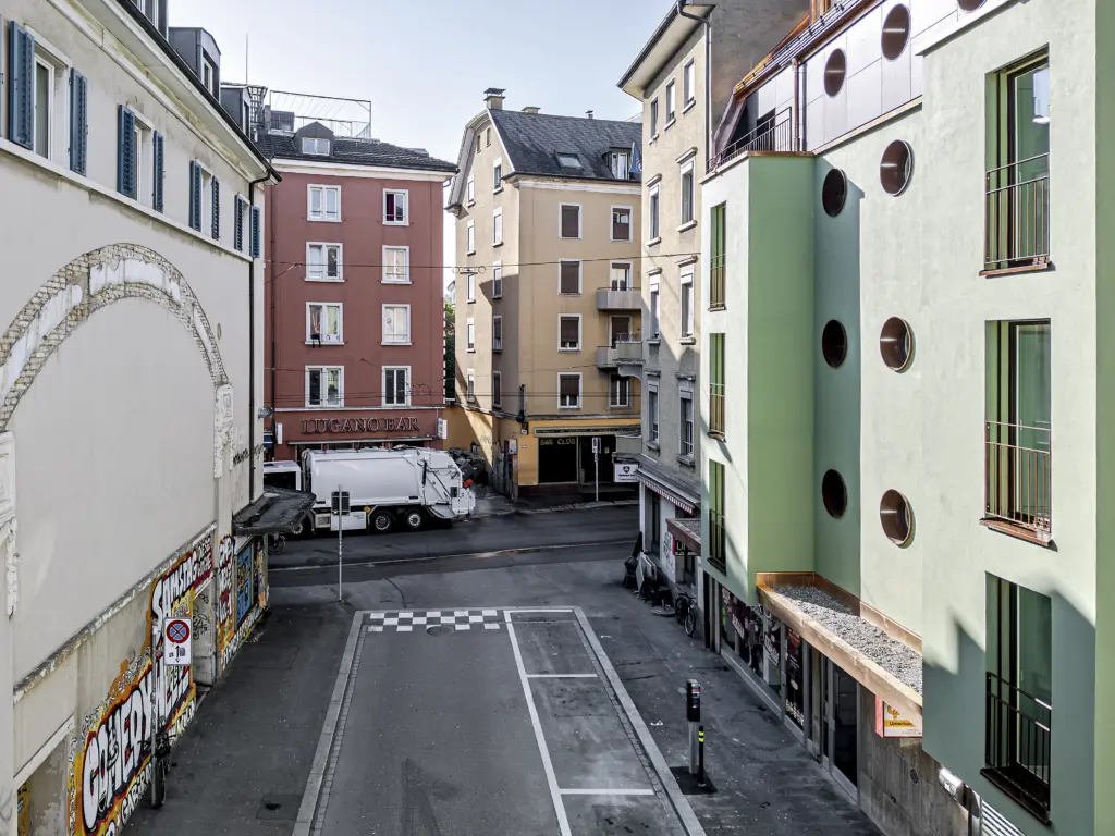 Totalsanierung + Aufstockung MFH Rolandstrasse 8004 Zürich